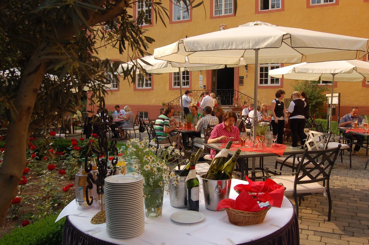 SchlossHOTELGedern Exterior foto